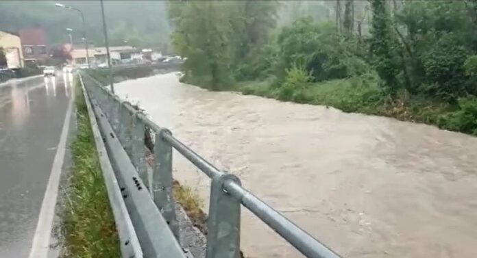 Fiume in piena