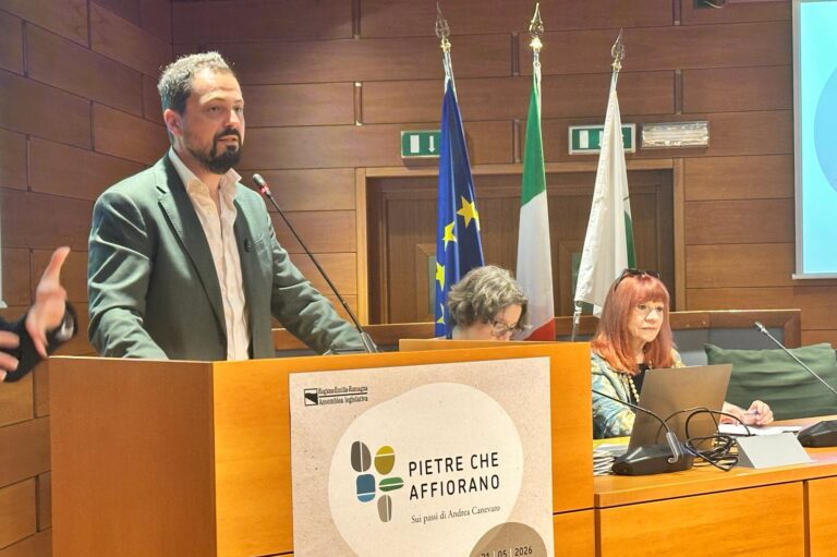 “Pietre che affiorano. Sui passi di Andrea Canevaro”: un manifesto per portare avanti l’impegno del professore per le persone con disabilità